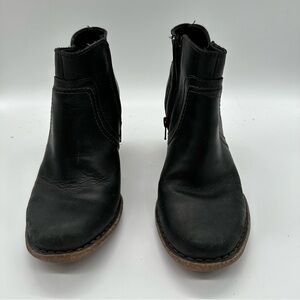 Clarks Classic Black Leather Heeled Boots 7